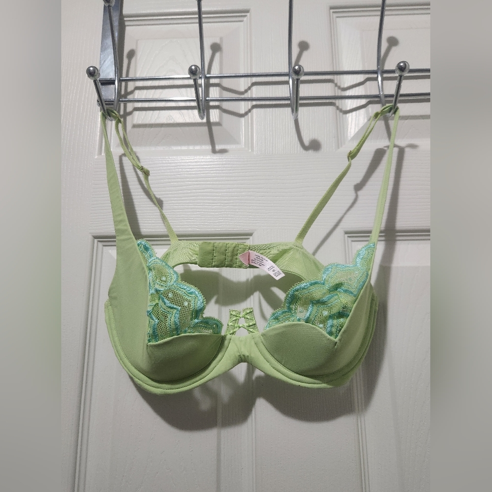 Victoria's Secret lime green 36C